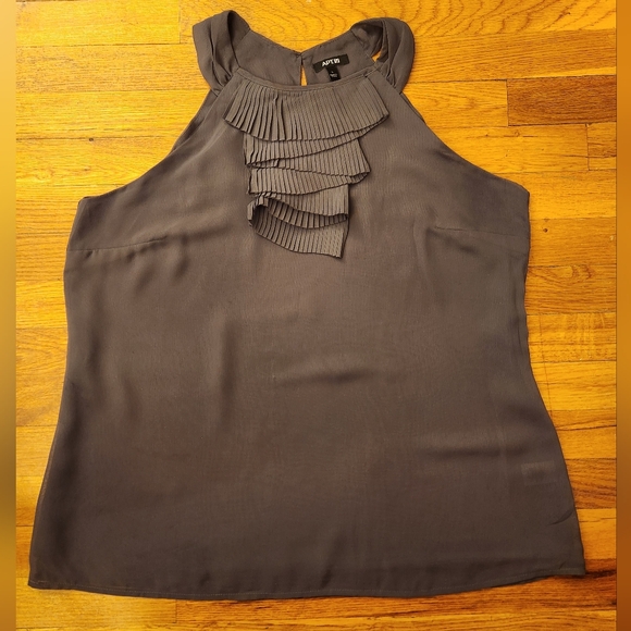 Apt. 9 Tops - Apt. 9 Dark Gray Pleated Ruffleneck Sleeveless Lined Blouse Women's Size L
